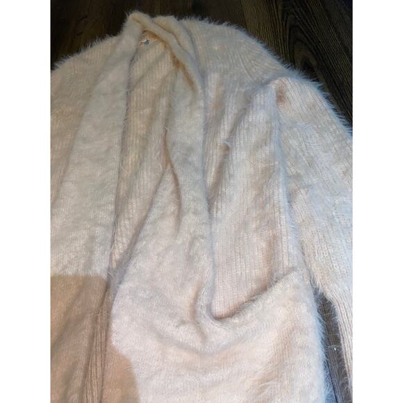 EUC Anthropologie Knitted & Knotted Pink Fuzzy Eyelash Cardigan XS Oversized Fit - Picture 9 of 14